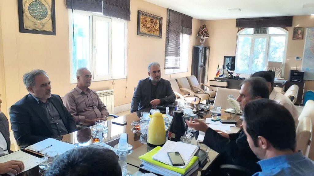 حضور شهردار دستجرد در نشست بررسی مسائل و مشکلات شهرک گلستان دستجرد